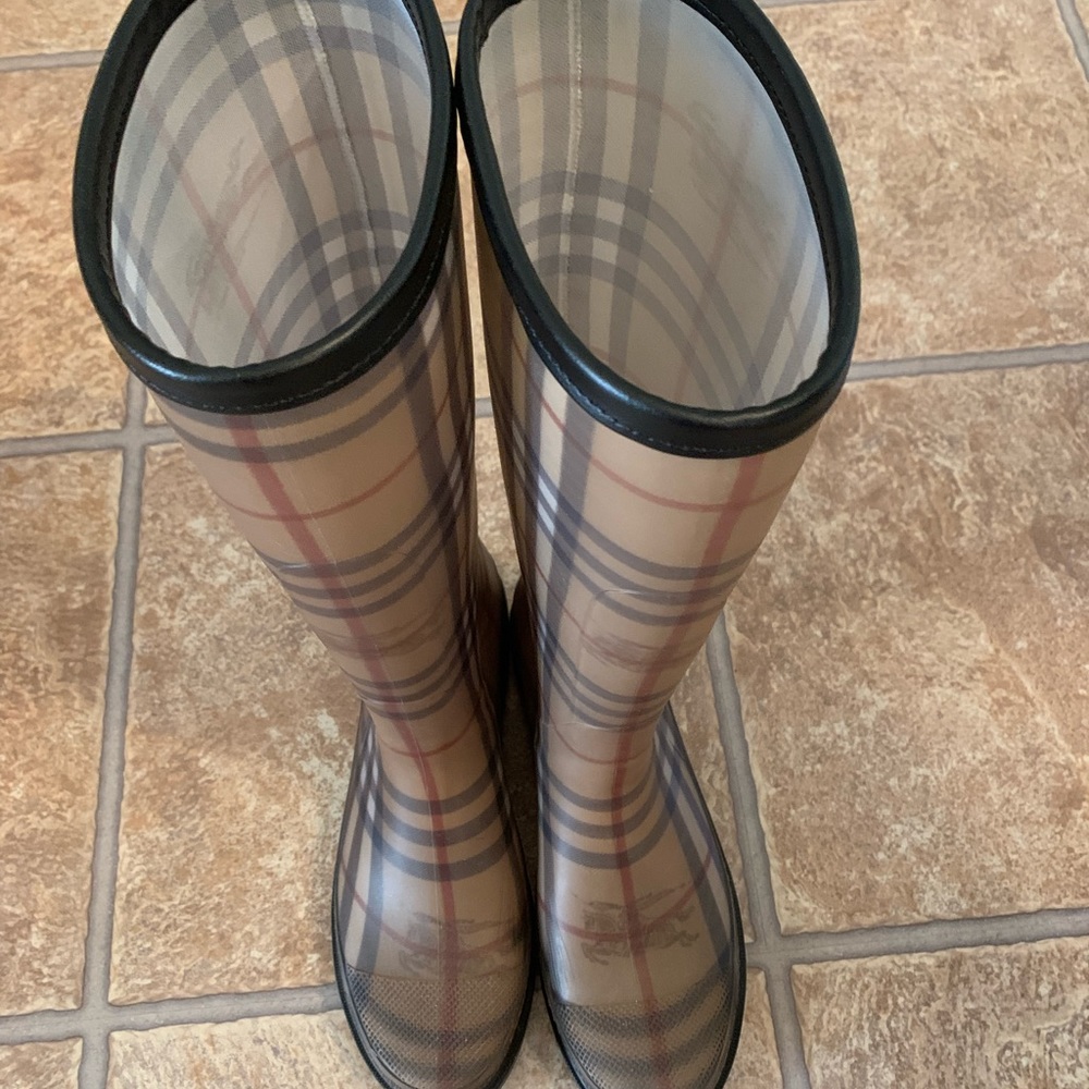 Burberry women’s rain boots